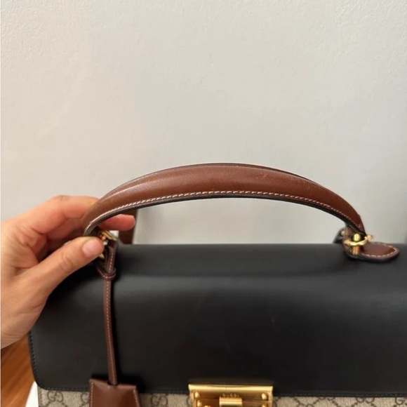 GG Supreme Monogram Calfskin Medium Padlock Shoulder Bag Beige Black Cuir - Picture 4 of 8